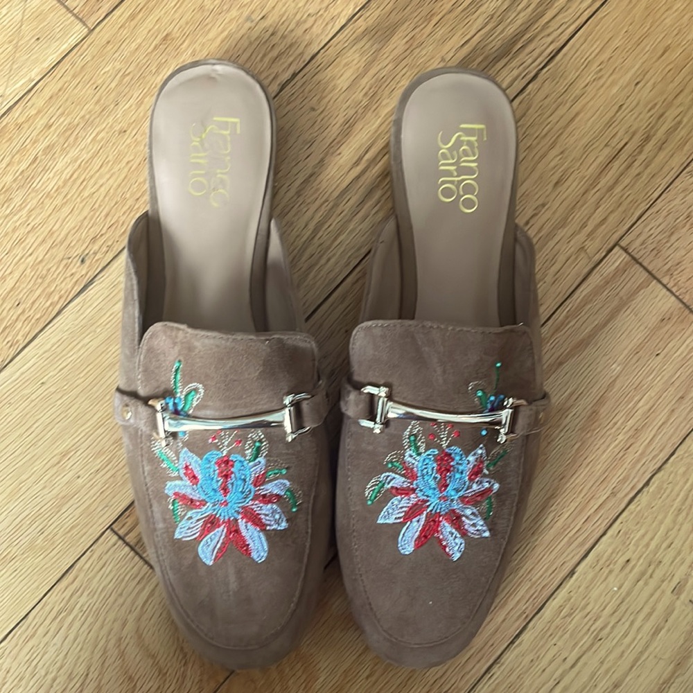 Gently used Franco Sarto flat stylish loafers : capsule wardrobe fall 22